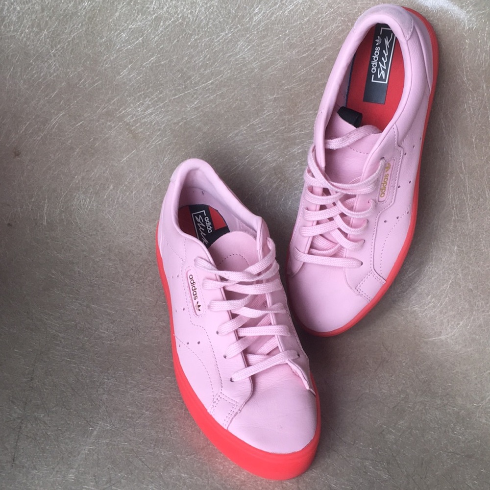 Adidas Sleek W size 9 Diva Red
